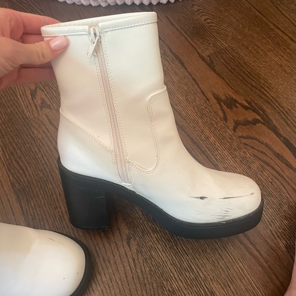 Urban outfitters white platform boot - Picture 2 of 4